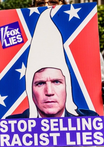 Tucker Carlson photo