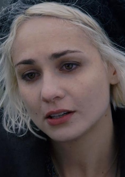Tuppence Middleton photo
