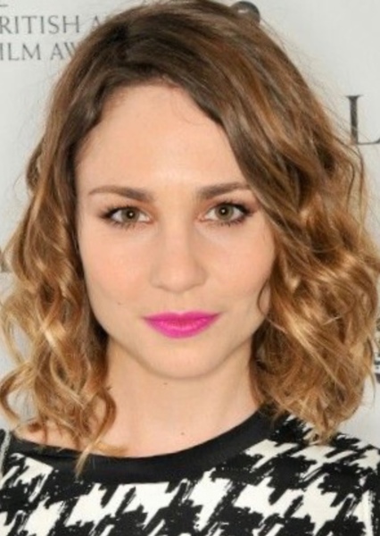 Tuppence Middleton photo