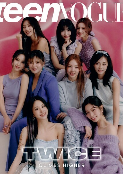 TWICE photo