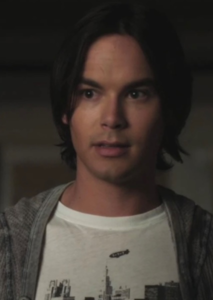 Tyler Blackburn photo