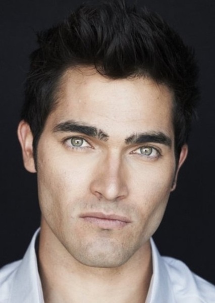 Tyler Hoechlin photo