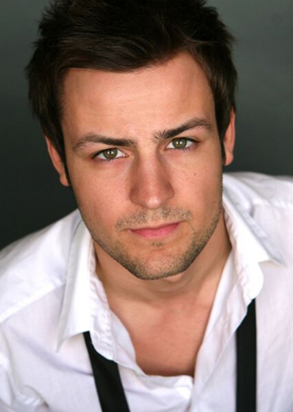 Tyler Hynes photo