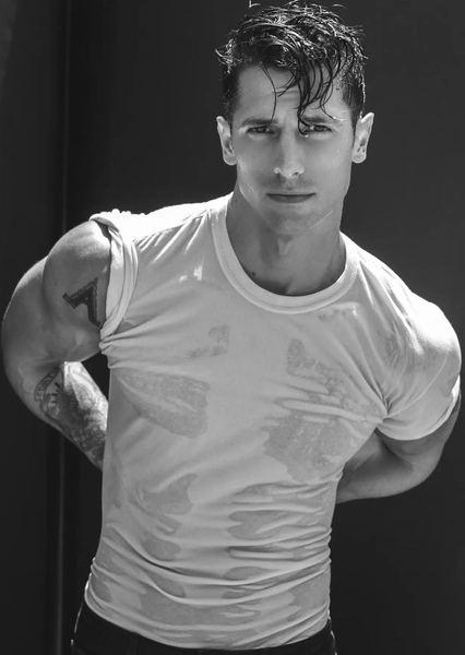 Tyler James photo