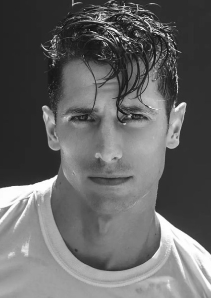 Tyler James photo