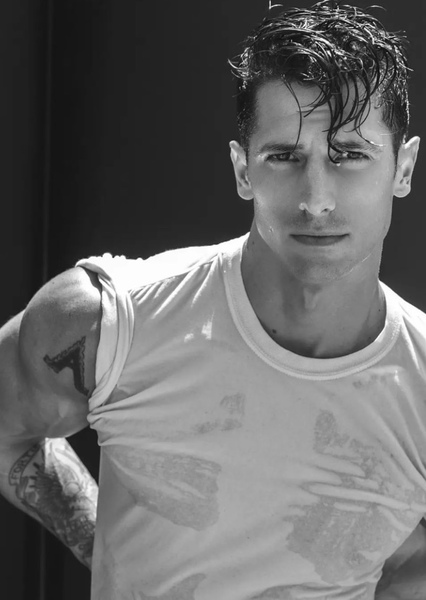 Tyler James photo