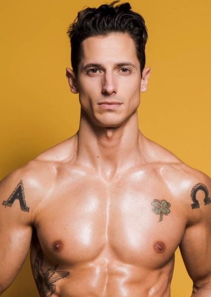 Tyler James photo