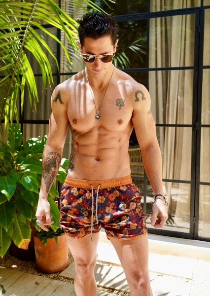 Tyler James photo