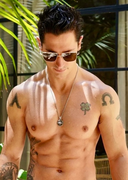 Tyler James photo
