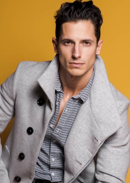 Tyler James photo