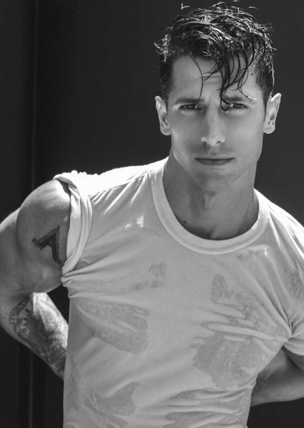 Tyler James photo