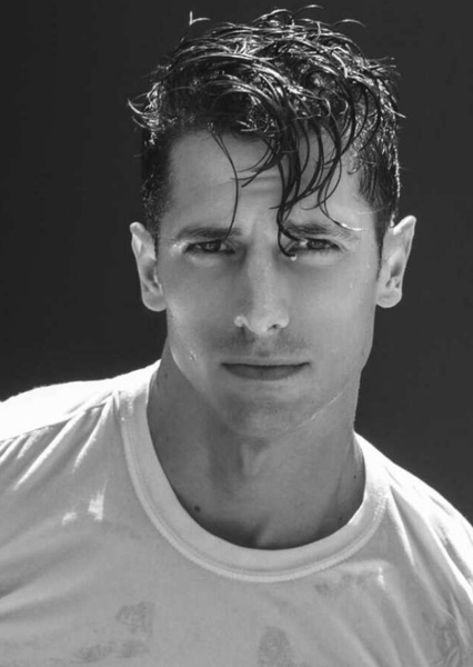 Tyler James photo