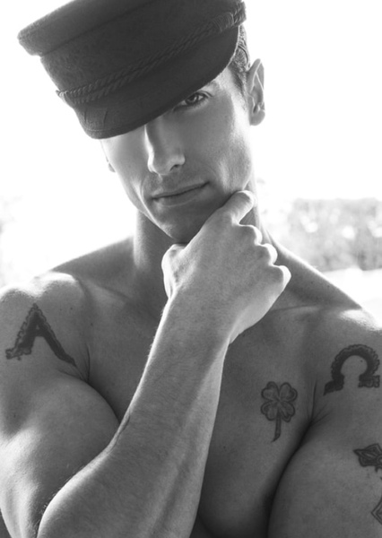 Tyler James photo