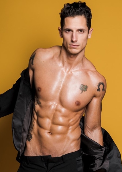 Tyler James photo