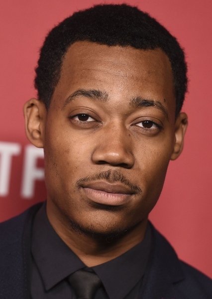 Tyler James Williams photo
