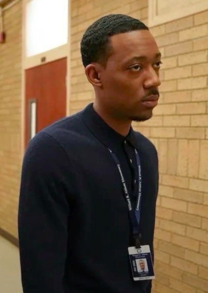 Tyler James Williams photo