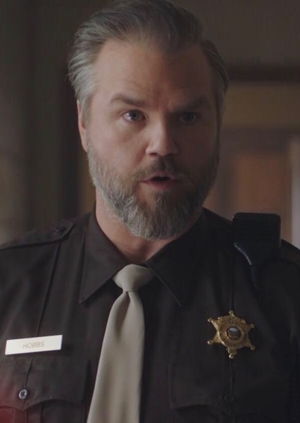 Tyler Labine photo