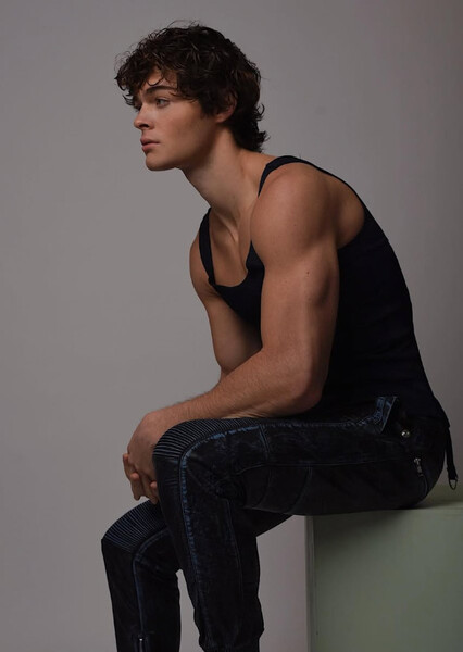 Tyler Lawrence Gray photo