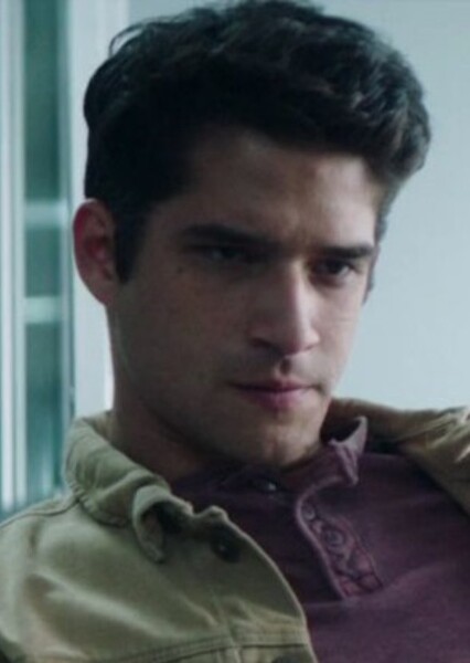 Tyler Posey photo