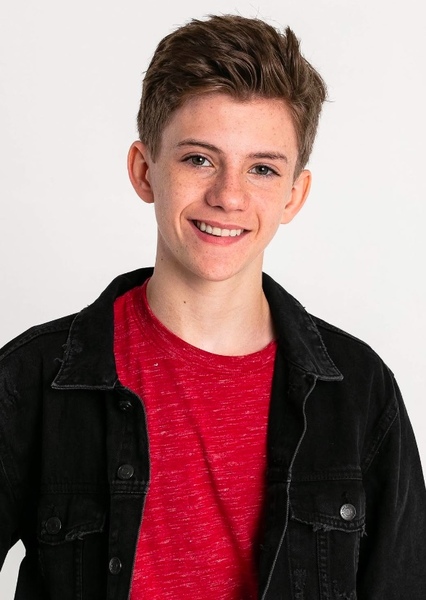 Tyler Sanders photo