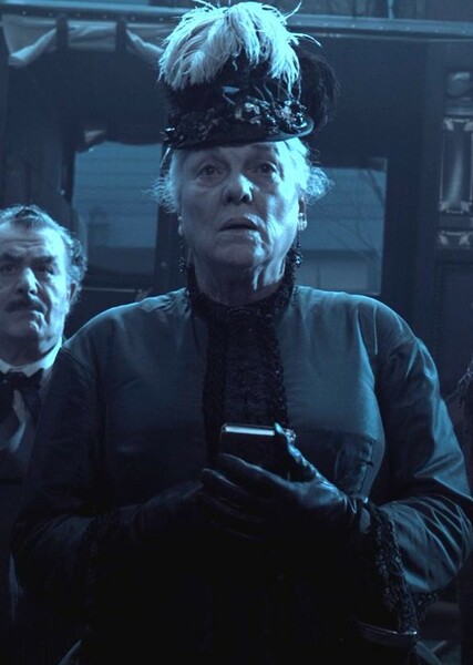 Tyne Daly photo