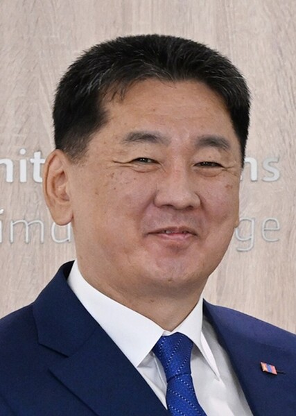 Ukhnaagiin Khürelsükh photo