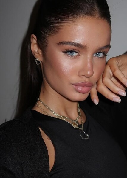 Uliana Medvedyuk photo