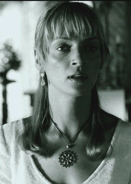 Uma Thurman photo