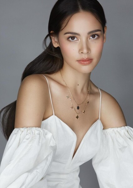 Urassaya Sperbund photo