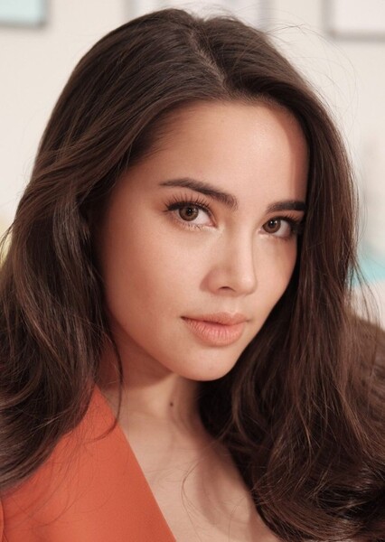 Urassaya Sperbund photo
