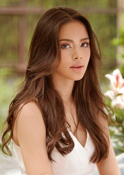 Urassaya Sperbund photo