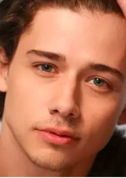 Uriah Shelton photo