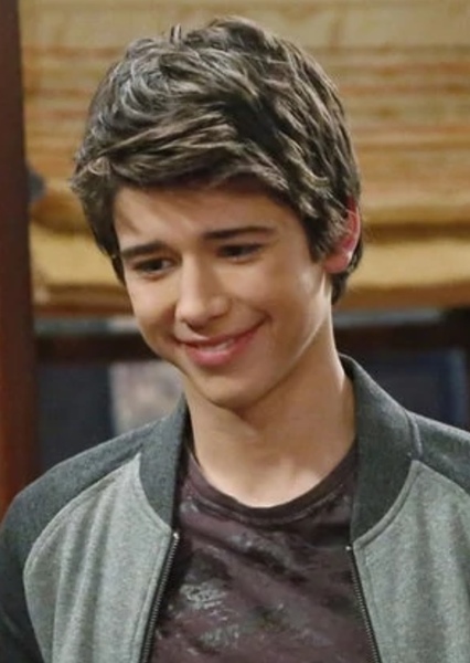 Uriah Shelton photo
