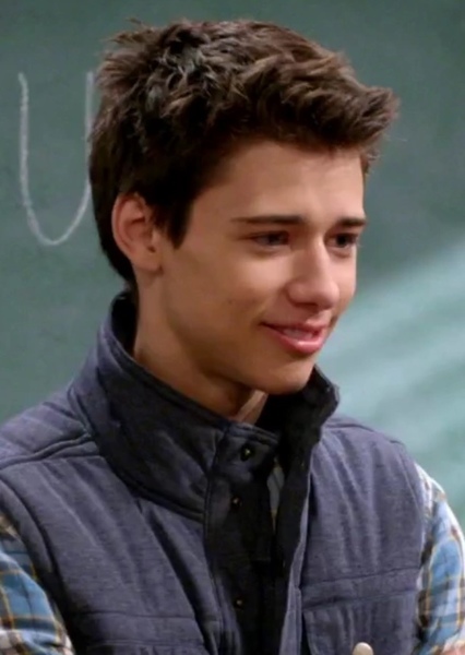 Uriah Shelton photo