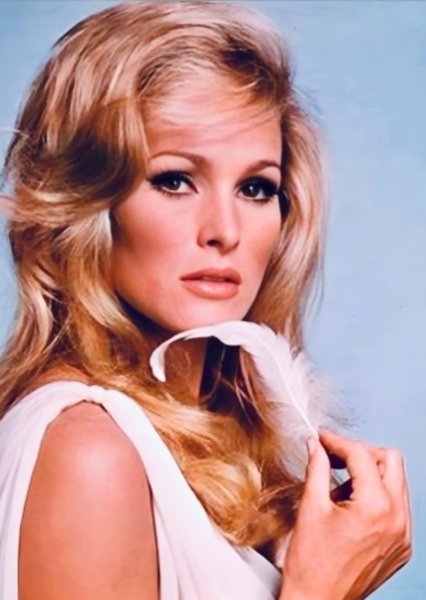 Ursula Andress photo