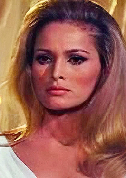 Ursula Andress photo