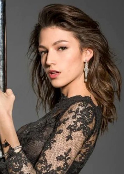 Úrsula Corberó