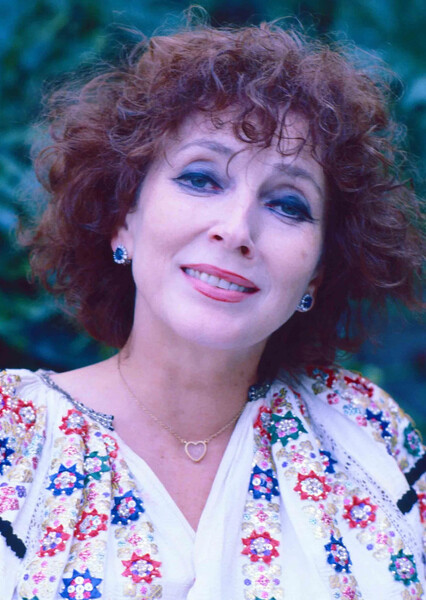 Valentina Cortese photo