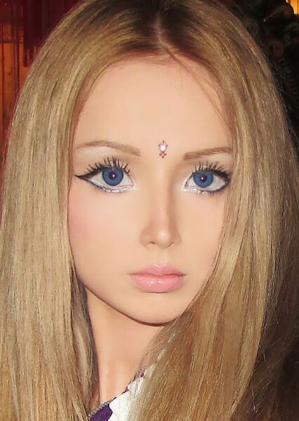 Valeria Lukyanova photo