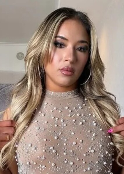 Valerie Loureda photo