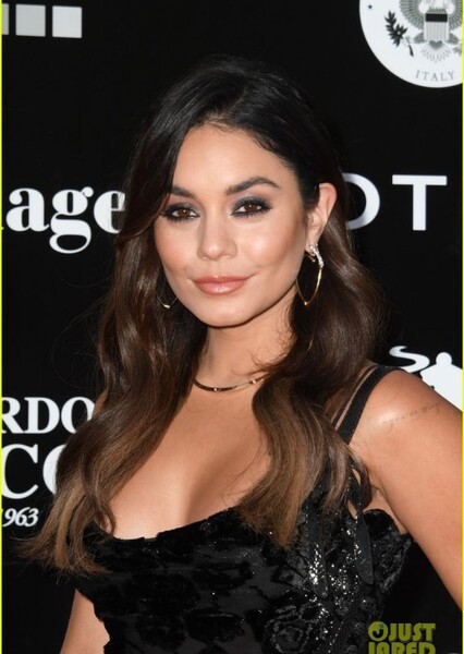 Vanessa Hudgens photo