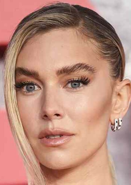 Vanessa Kirby photo