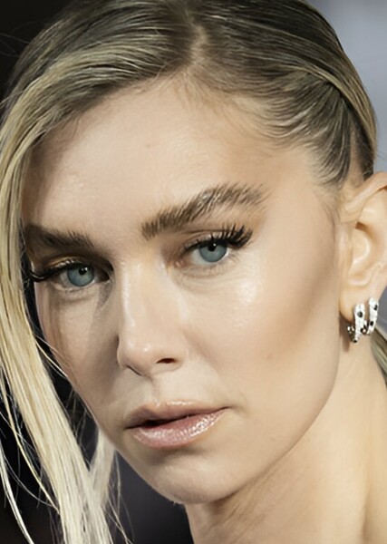 Vanessa Kirby photo