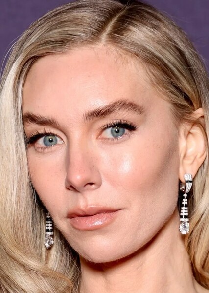 Vanessa Kirby photo