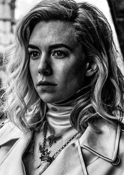 Vanessa Kirby photo