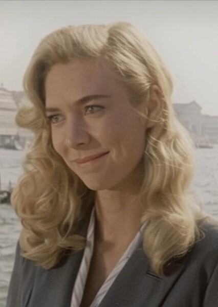 Vanessa Kirby photo