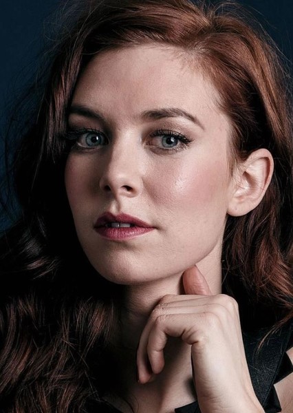 Vanessa Kirby photo