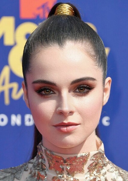 Vanessa Marano photo