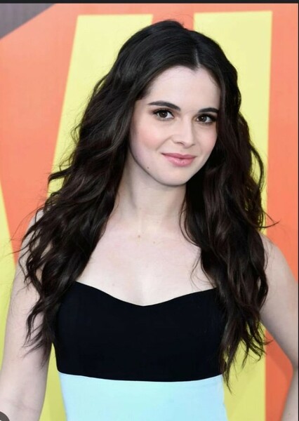 Vanessa Marano photo