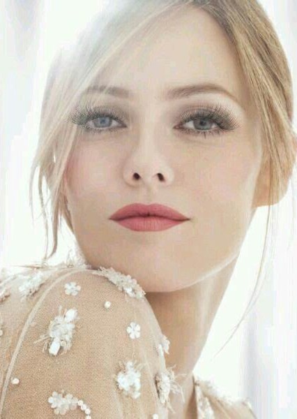 Vanessa Paradis photo